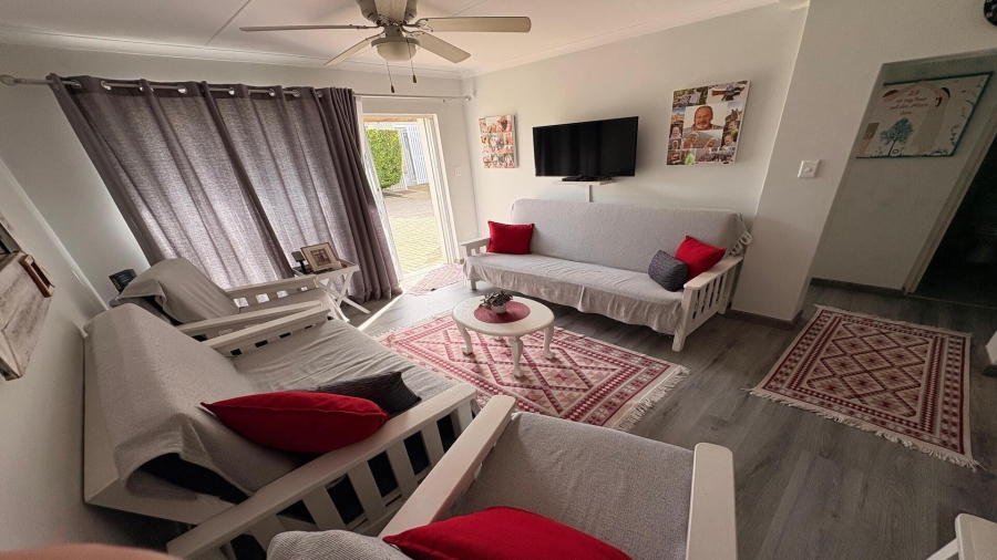 2 Bedroom Property for Sale in Hartenbos Central Western Cape